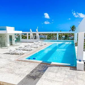 hotel-ducassi-rooftop-pool-stylish-city-beach-club-spa.comcaribbean.com/